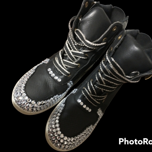 Black and blinging hidden wedges with black and silver laces. - Picture 7 of 7